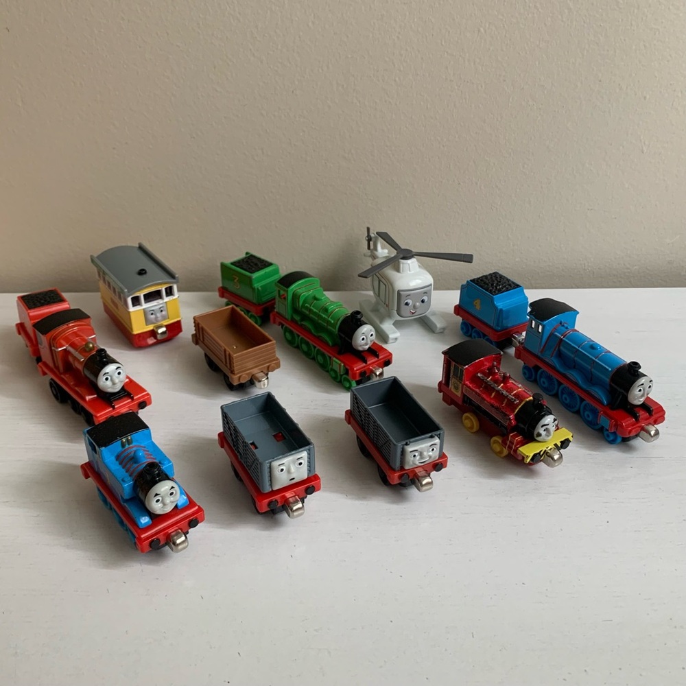 Thomas & Friends Diecast Magnetic Trains